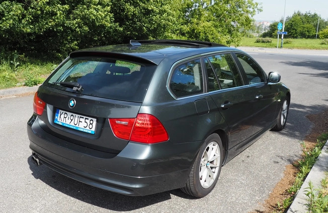 BMW Seria 3 cena 33500 przebieg: 229948, rok produkcji 2009 z Kraków małe 154